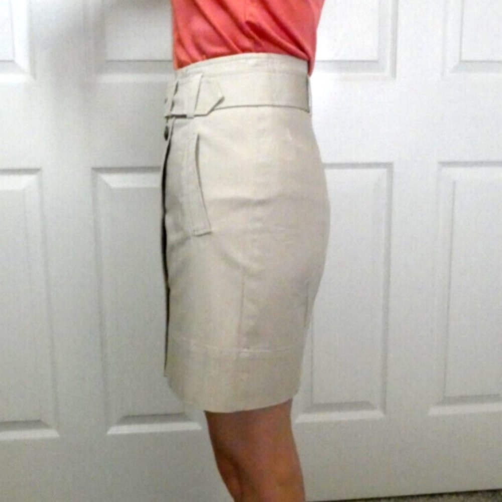 Tan Wrap Skirt, bebe, Fitted, Work School Casual, Buttons Pockets Womens size 4 - Picture 7 of 13
